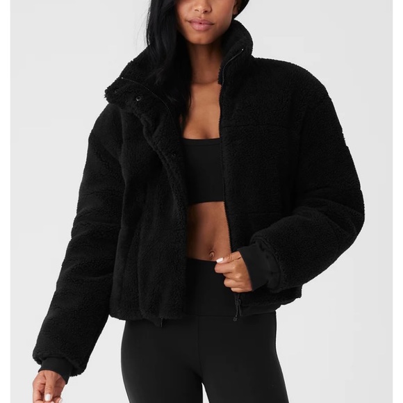 ALO Sherpa Snow Angel Puffer - Picture 1 of 6